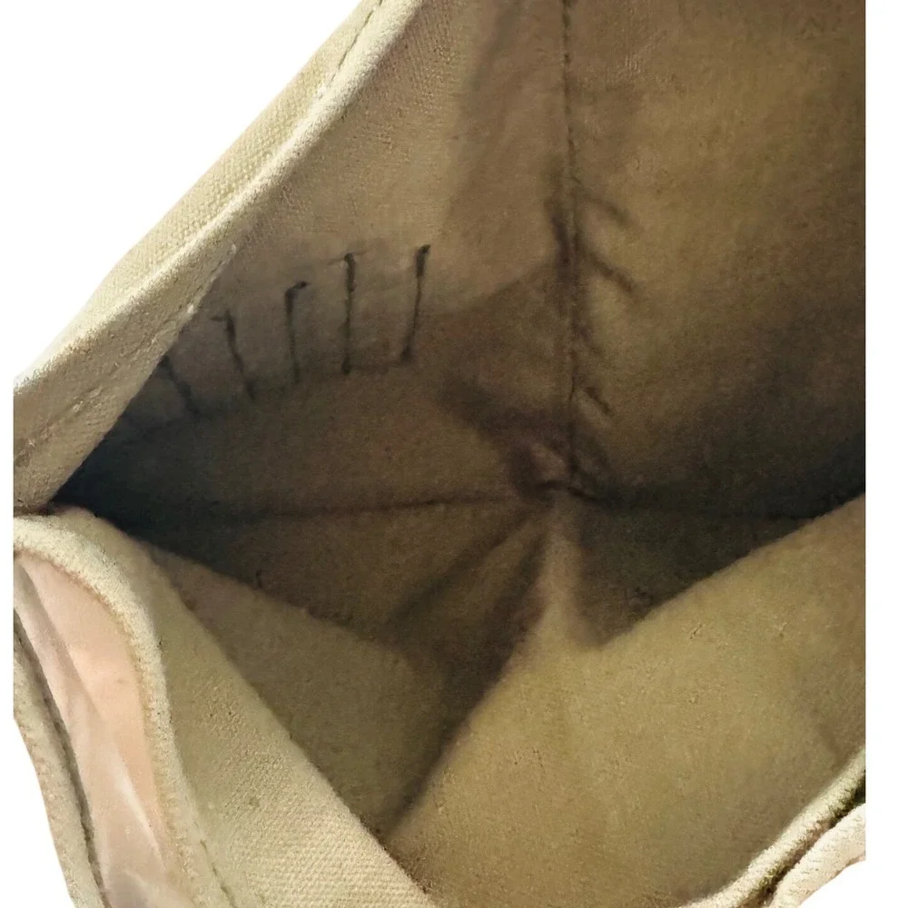 Unbranded vintage military
